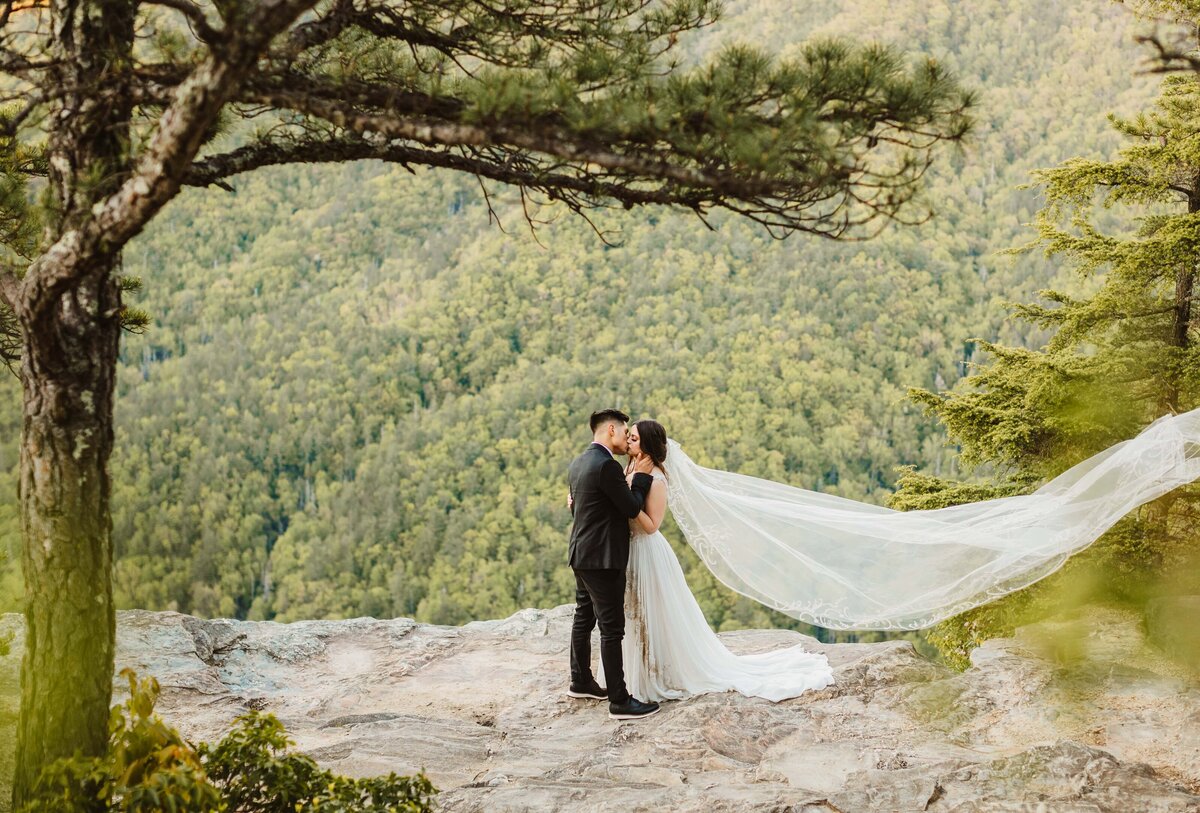 bride-groom-nc-elopement-photography