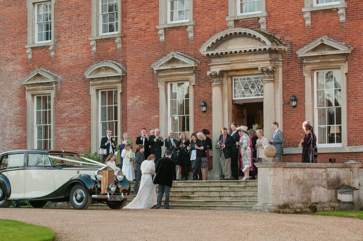 Kelmarsh-Hall-wedding-photos-1011