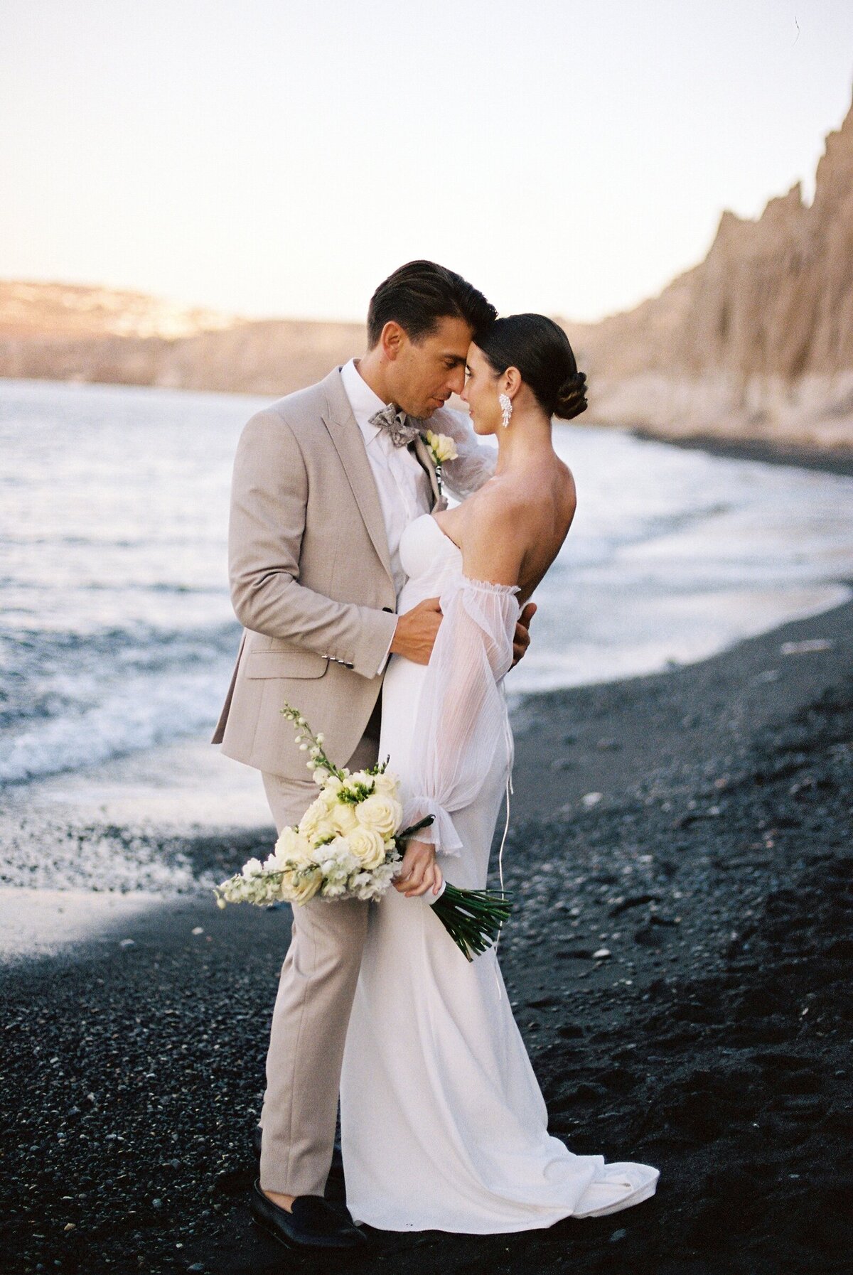 Shepardbrideandgroomblacksandbeach35mmfilmjpg