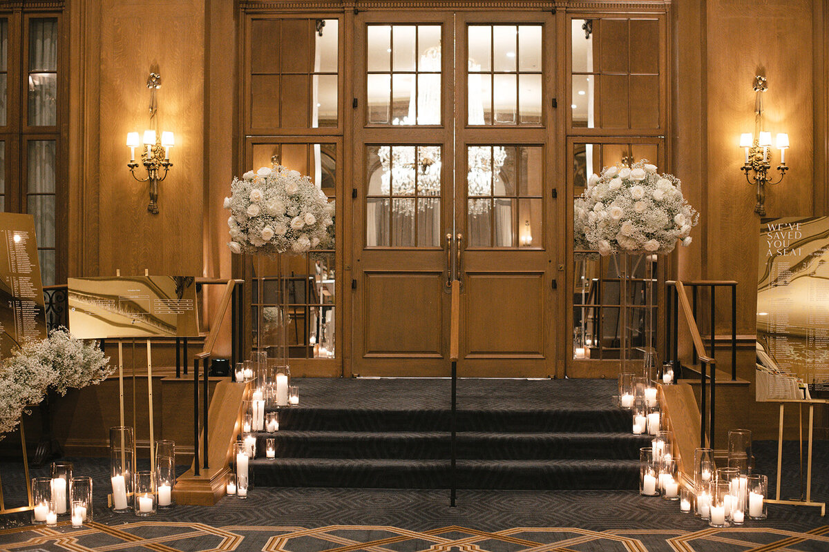 Grand-White-Wedding-Fairmont-Hotel-Flora-Nova-Design-Seattle-00010