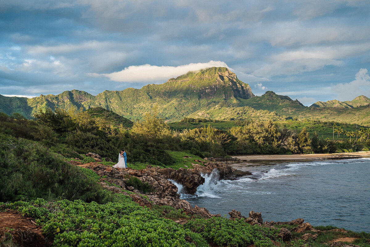 kauai-elopement-photographer-between-the-pine