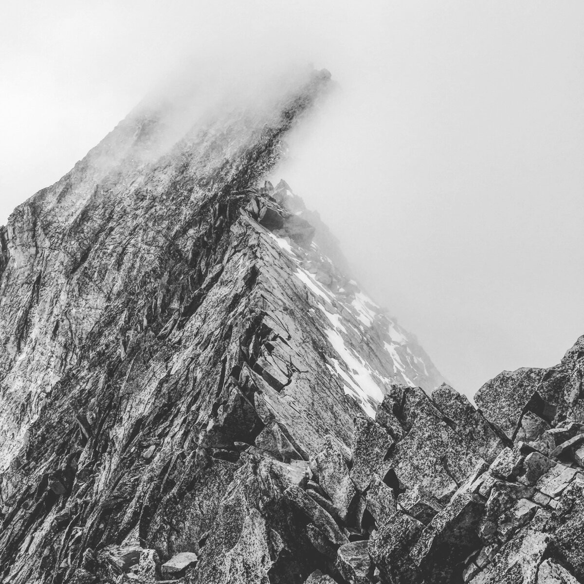 Capital smoggy knife edge