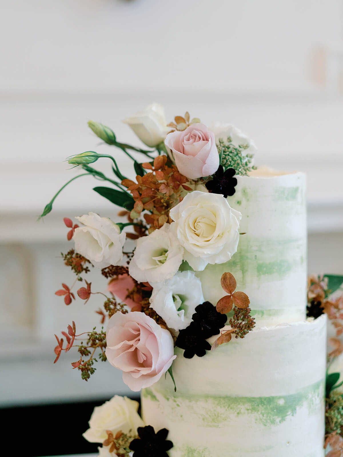lili-chris-autumn-wedding-cake-springvale-floral