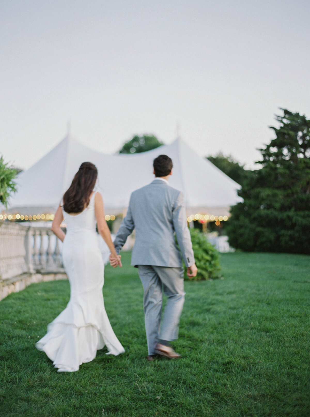 Emily March Photography Wilmington, North Carolina and Destination Wedding Engagement Photographer Heirloom Photography for Memorable Gatherings Light Airy Sentimental Imagery Images Weddings SamuelsWedding_0639