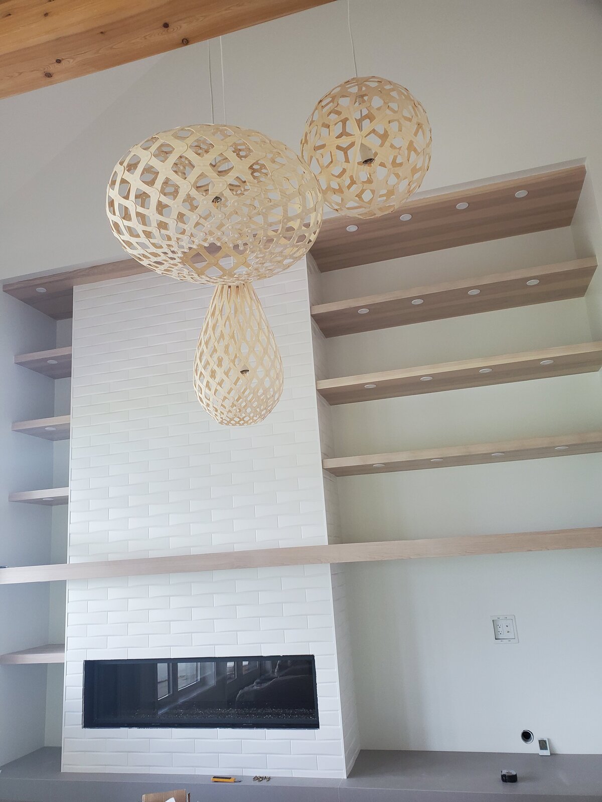 Jeengi- Lake country- Living Room- Grand Fireplace