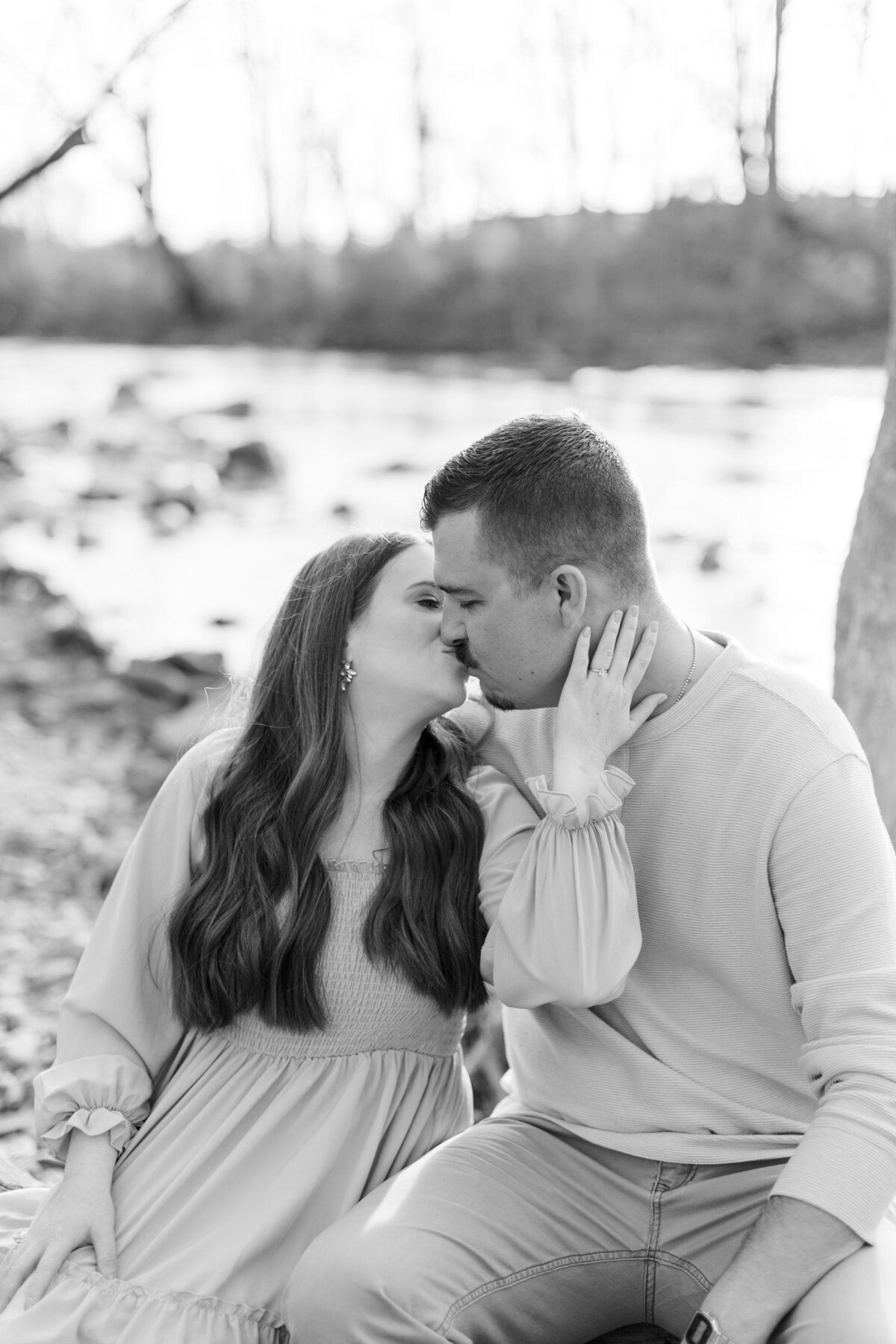 Colorful-Springtime-Greenhill-Park-Roanoke-Engagement-Session-Photography-S-5