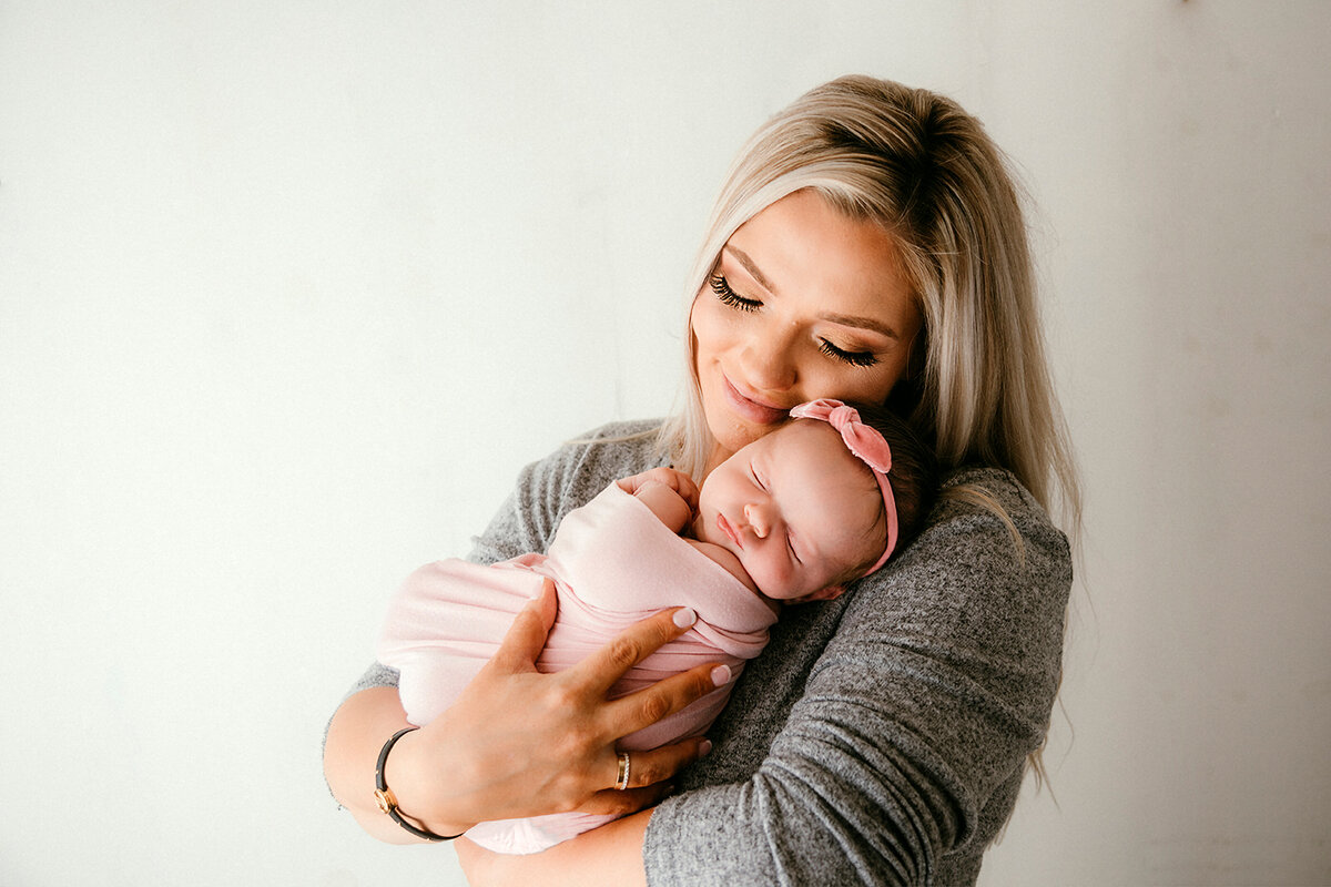 granite-bay-fine-art-newborn-photographer