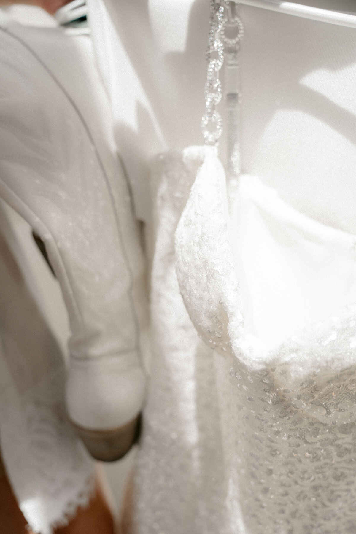 Caitlin-Grace-Aspen-Wedding-Photographer-Destination-Wedding-Photographer-Maui-Photos--Wedding-115