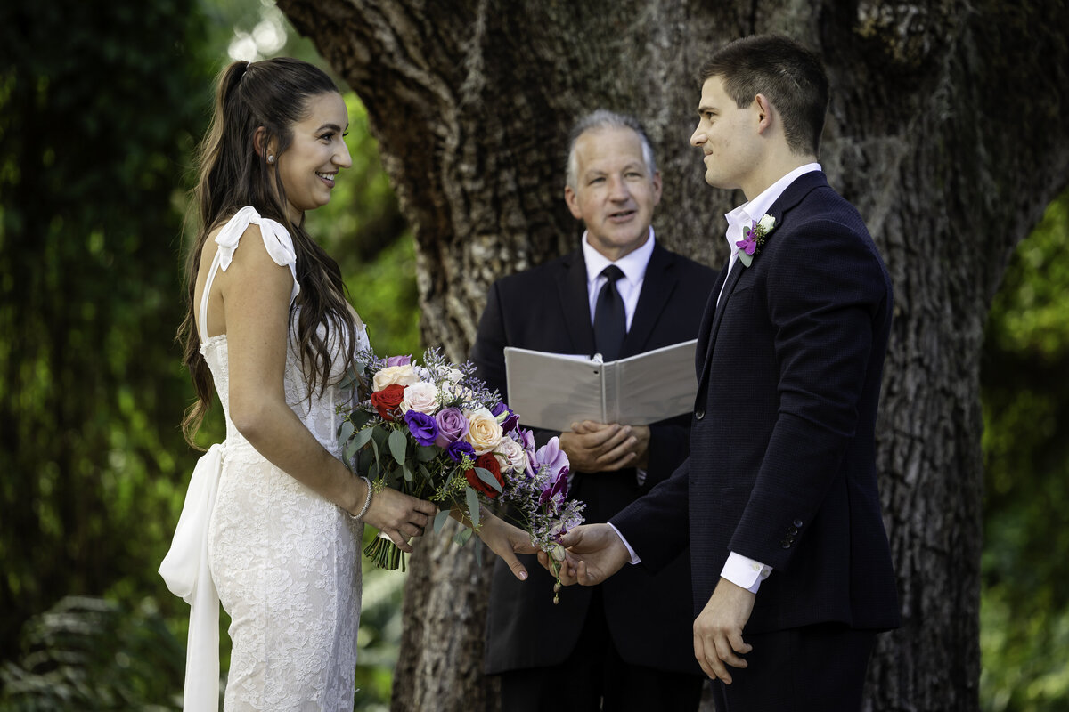 0060-cara-dehart-lewis-photography-del-favero-oasis-tampa-elopement-in-florida-chantilly-chic-celebrations