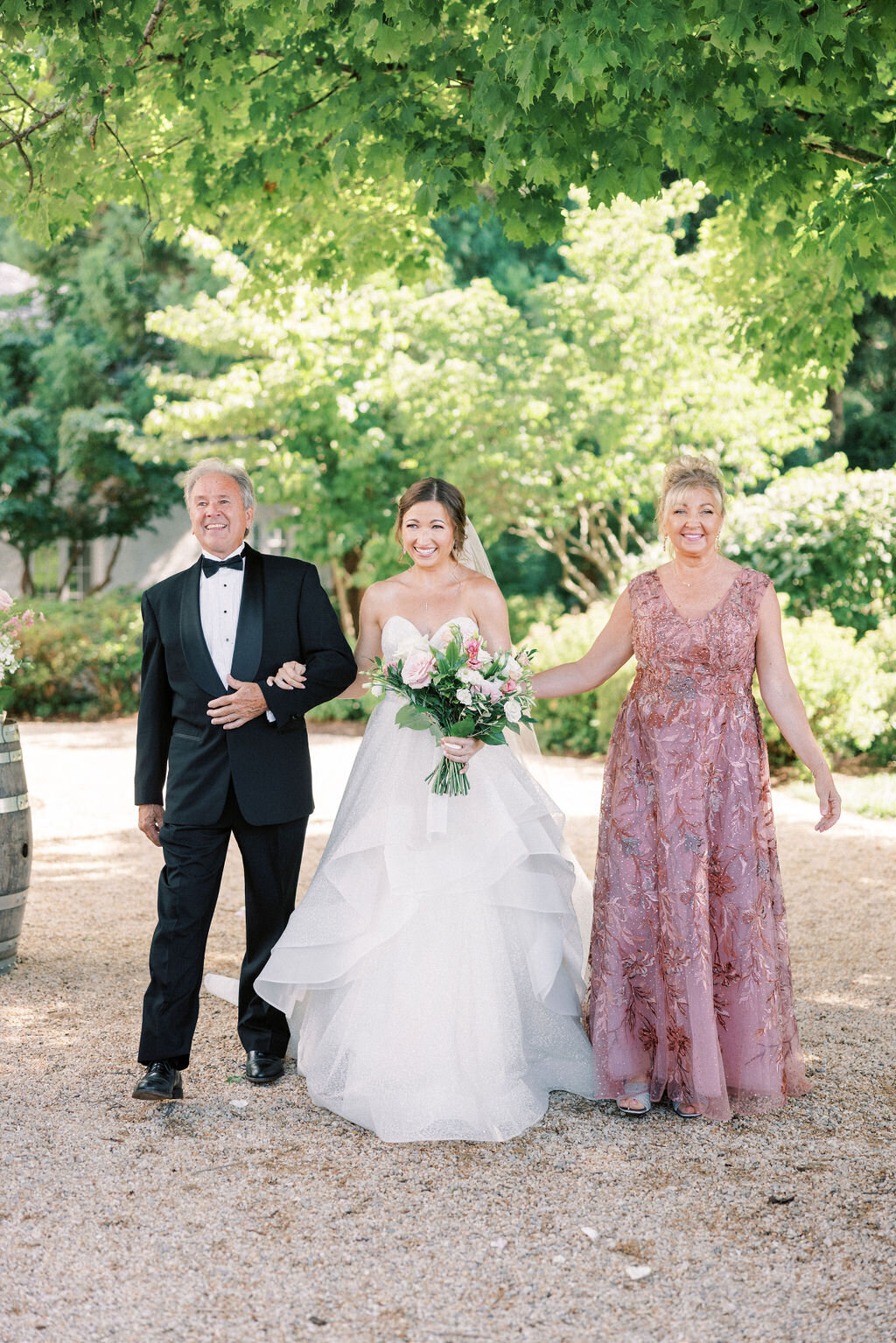 Erin&Austin_KeswickVineyardsWedding_SneakPeek-57