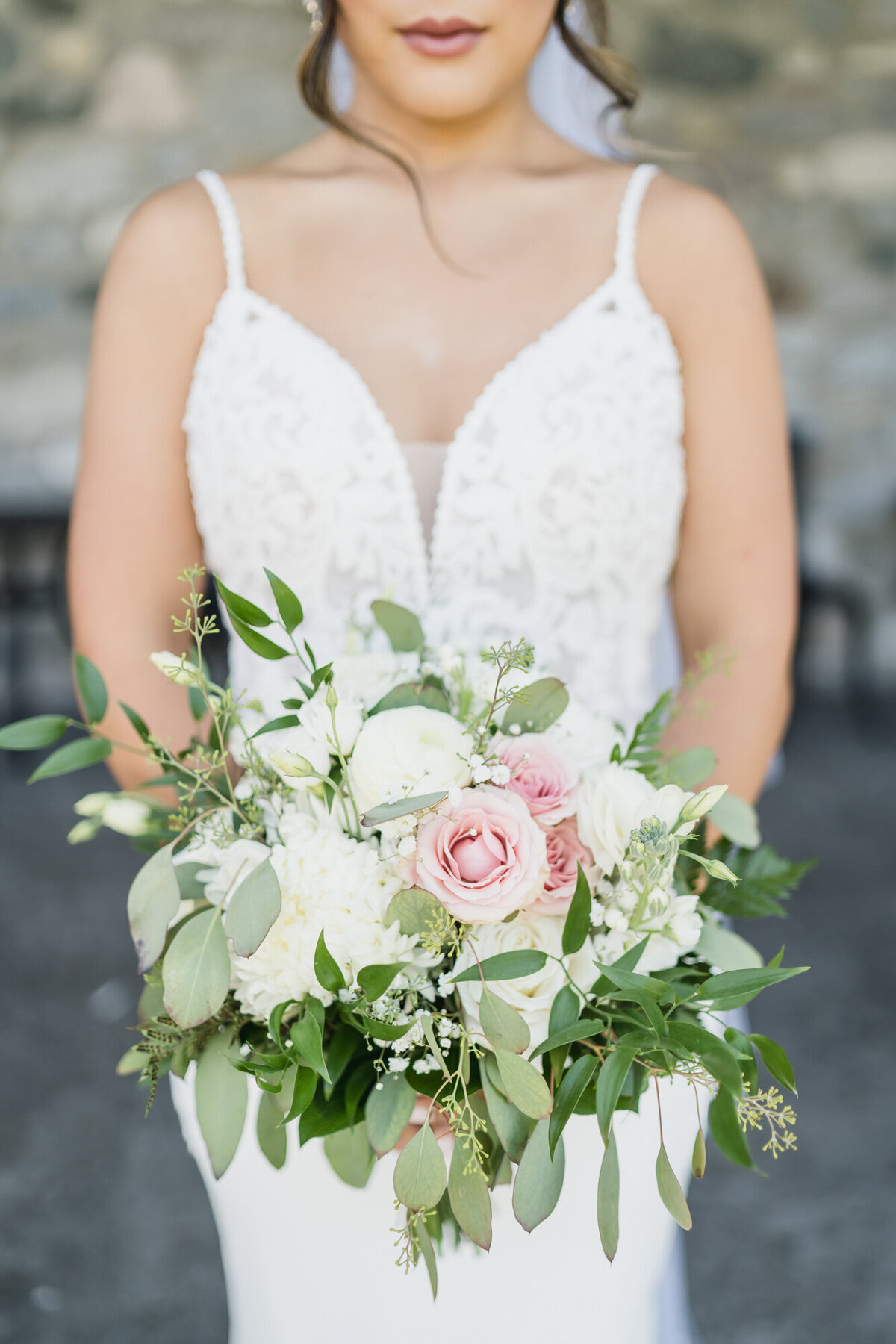 BLUSH AND NAVY SUMMER NORTHERN MICHIGAN CASTLE FARMS WEDDING IN CHARLEVOIX, MICHIGAN PROVIDED BY KARI DAWSON100