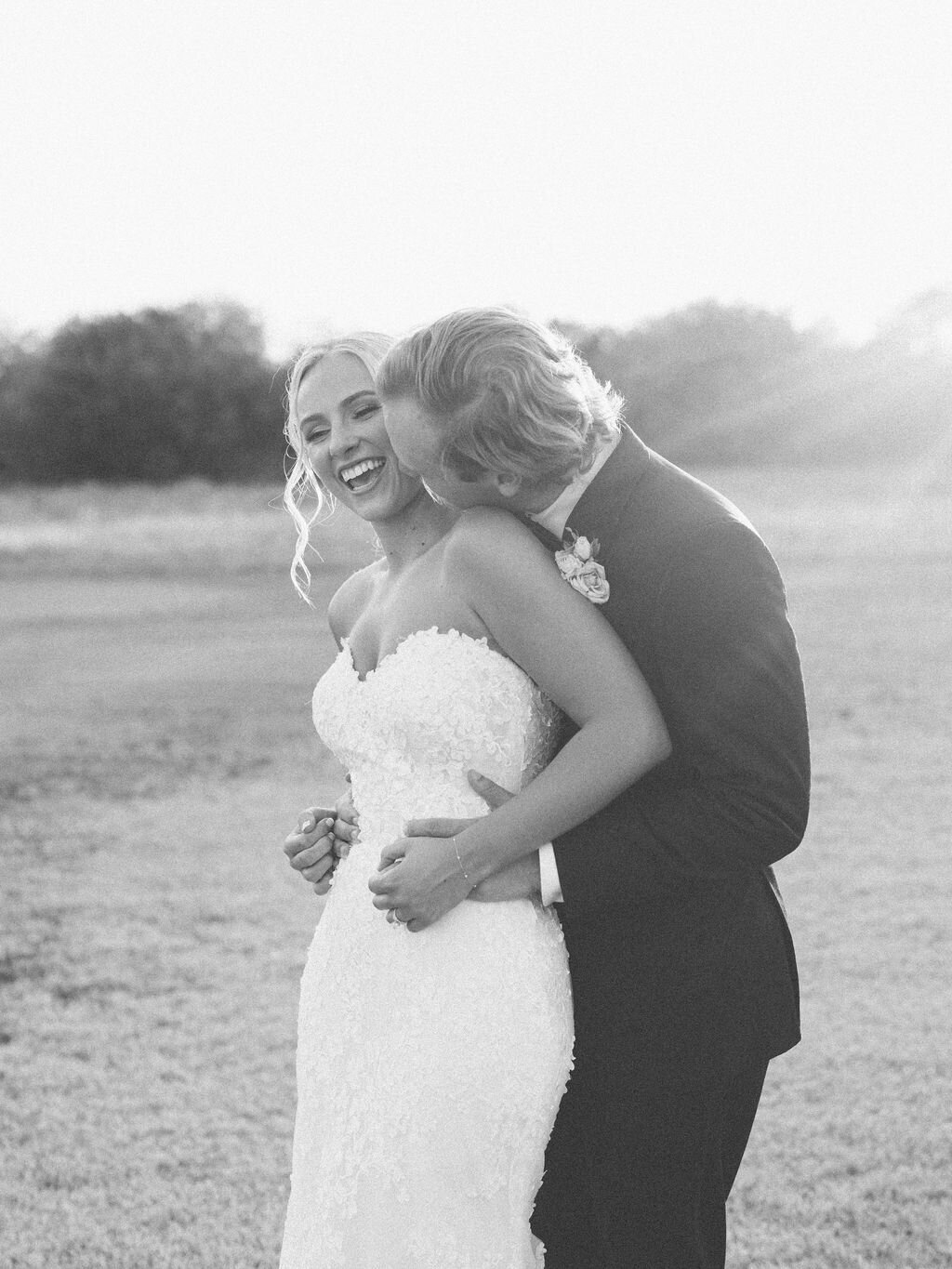 Ellen-Ashton-photography-Dallas-wedding-Photographers-The-Nest-At-Ruth-Farms67