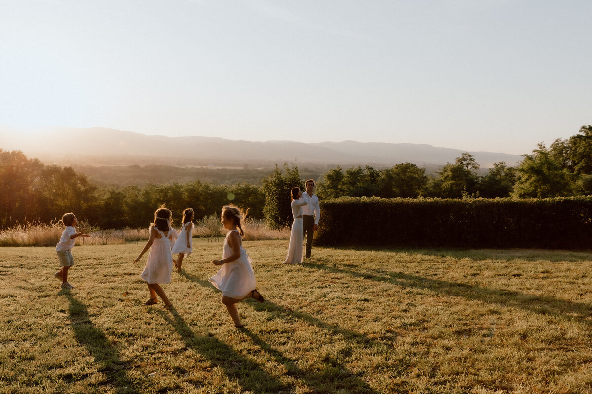 Marine-et-Thibaut-mariage-couple-nature-et-enfants1