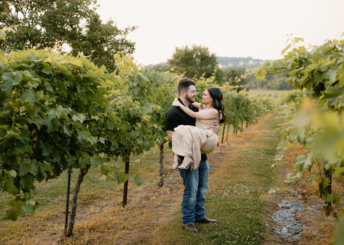 Ashlynn Shelby Photography_ Arrington Winery Engagement Shoot-29