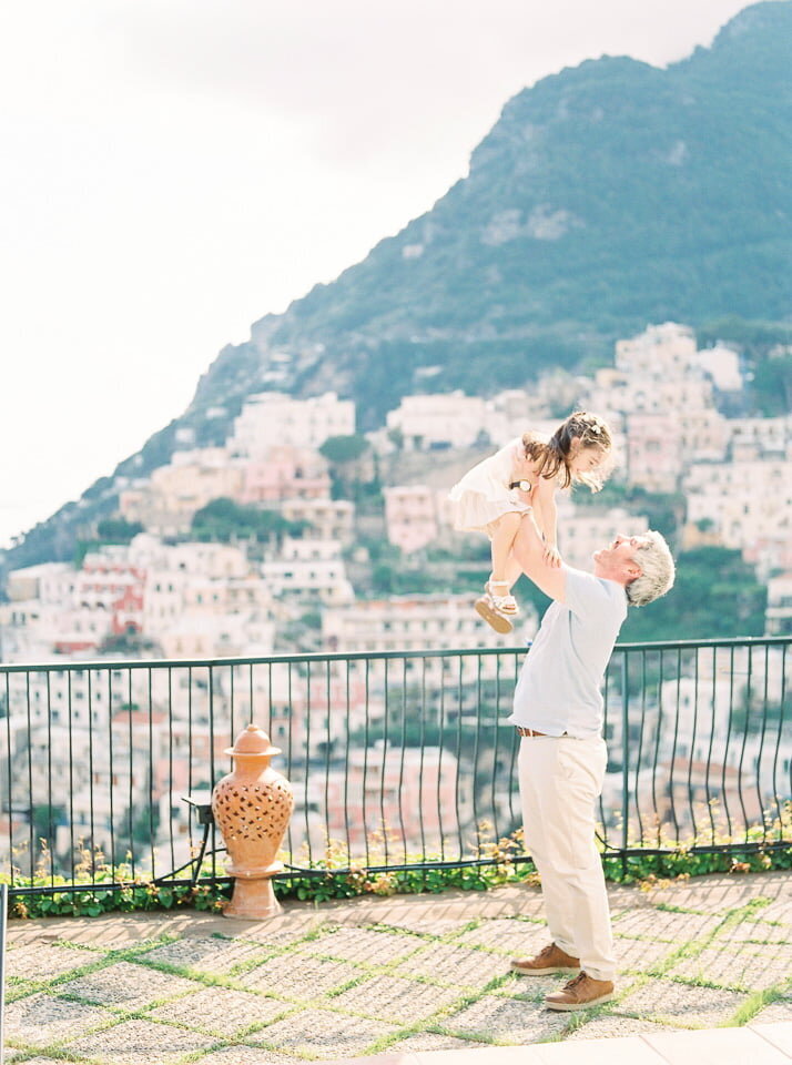 Family Photographer in Positano