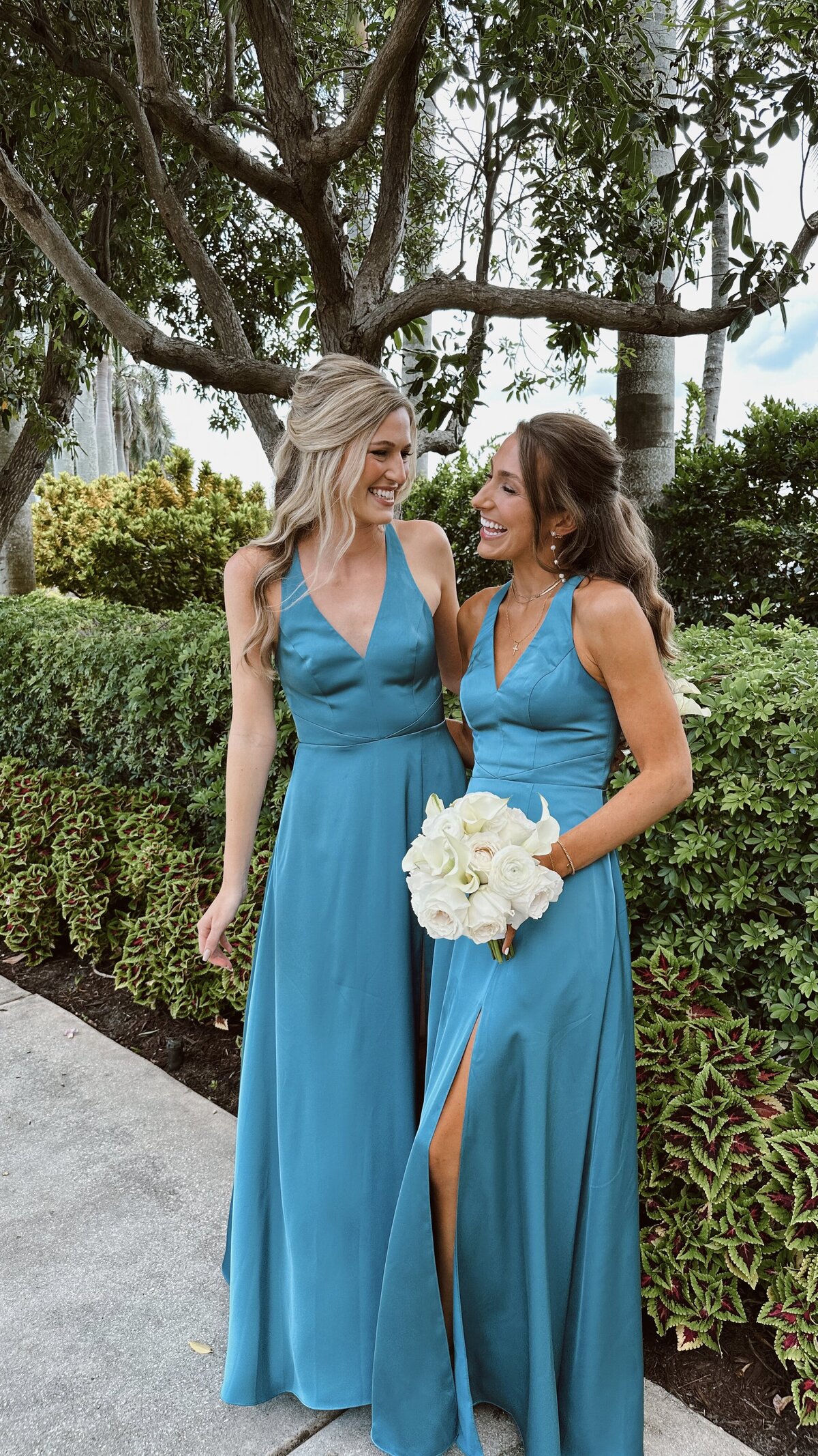 MADDIE+HEATHER LAUGHING