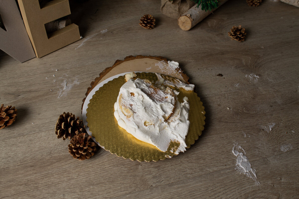 White cake after a cake smash session.