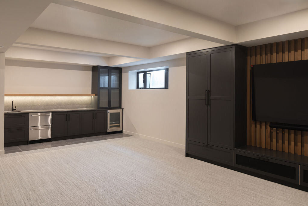 Iron River Surfaces Bar 2