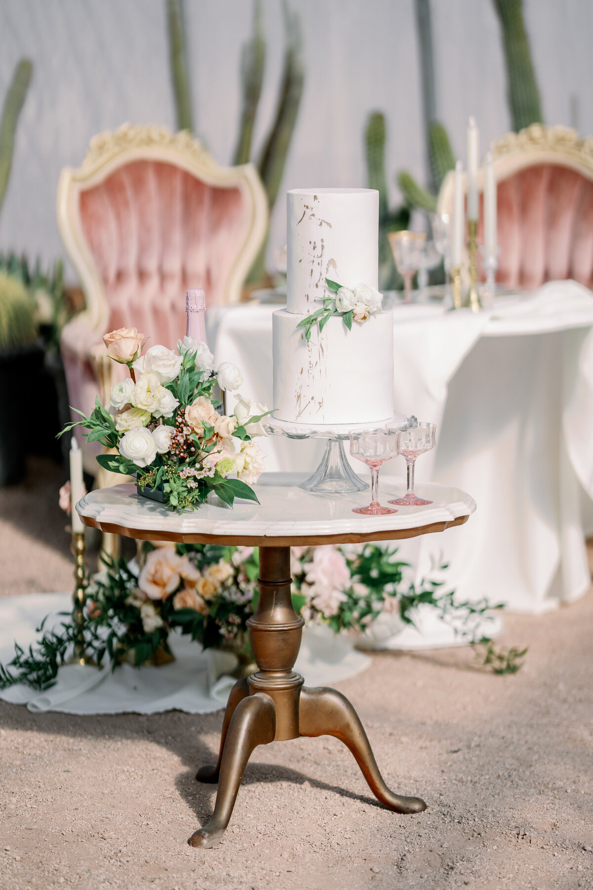 of-the-desert-flor-las-vegas-wedding-florist-cactus-joes-0021