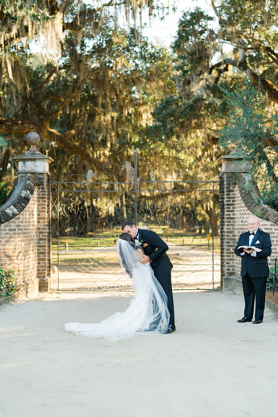 Charleston_Boone_Hall_Wedding__kailee_dimeglio_photography-717