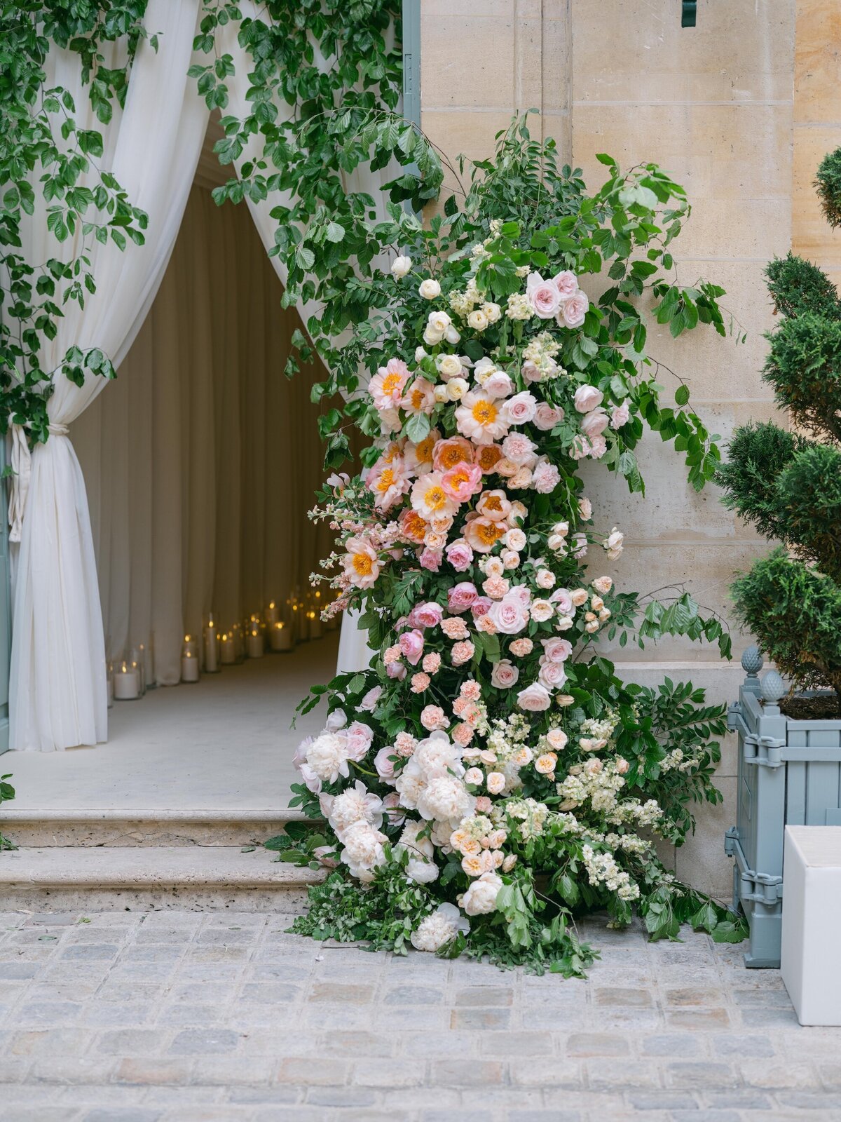 Paris-wedding-florist-Pavillon-Cambon-Floraison22