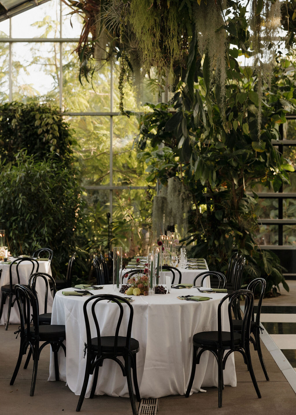 meagan-hilss-events-candid-wedding-moments