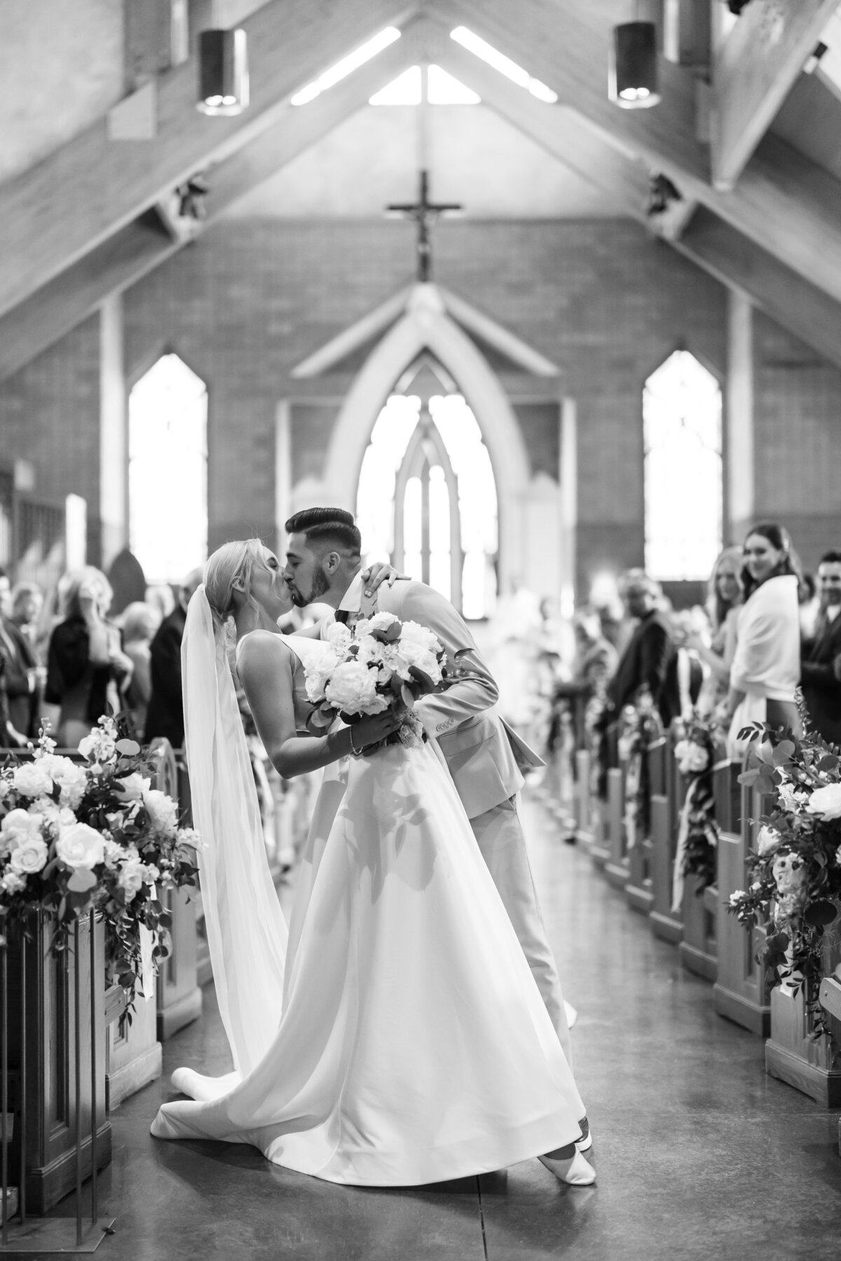 montage-summer-park-city-catholic-wedding-pepper-nix-loganwalkerphoto-419L-1051