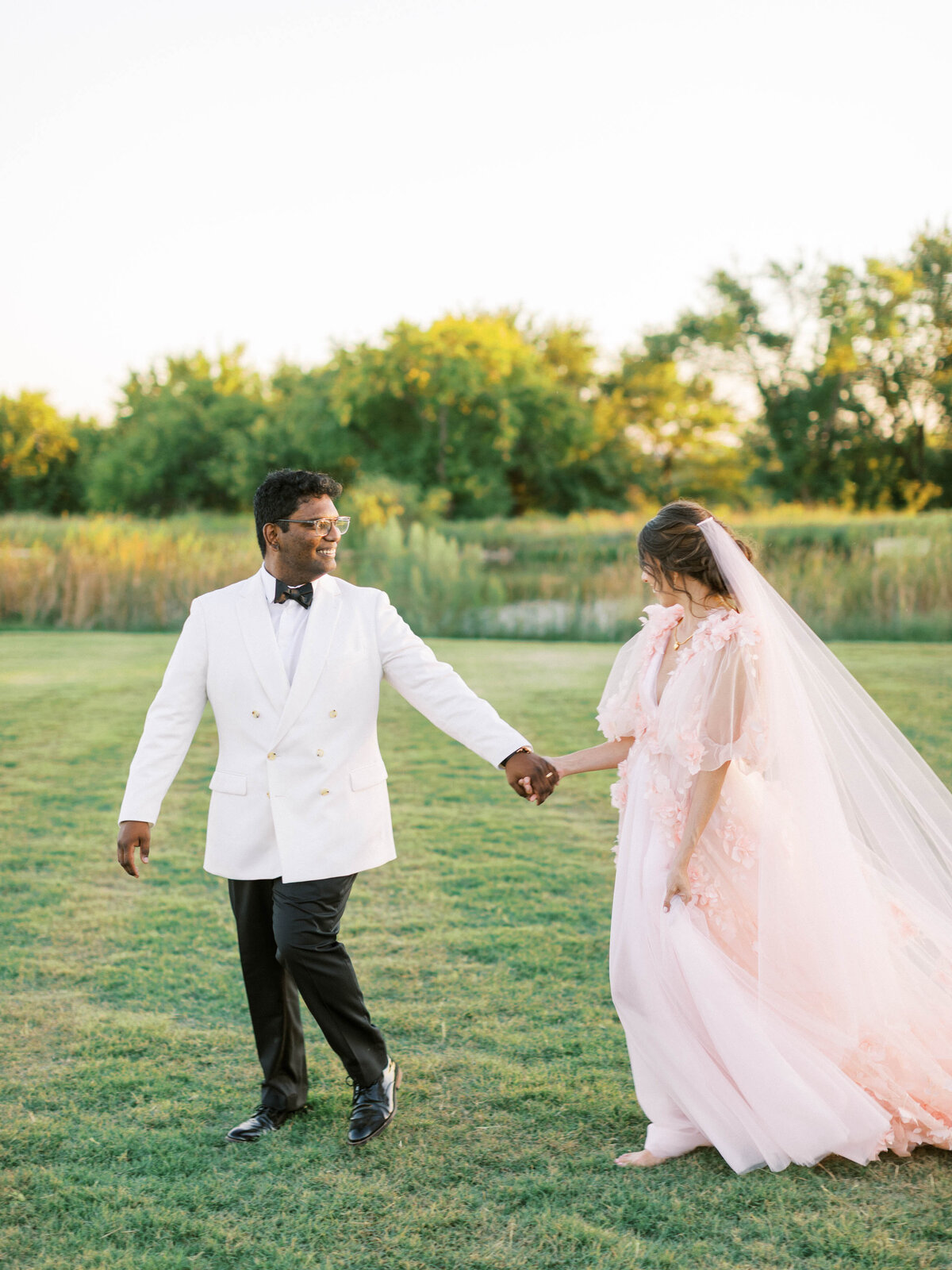 north-texas-indian-wedding-bride-groom-portraits-sarah-lanette-105