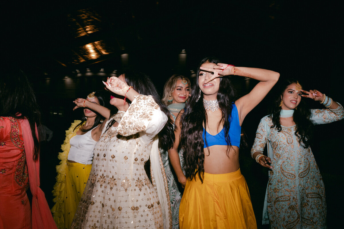 toronto-wedding-photographer-sikh-sangeet-043