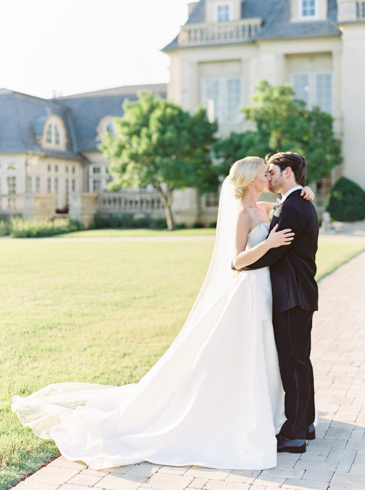 The-Olana-Dallas-Texas-Wedding-Photographer-22