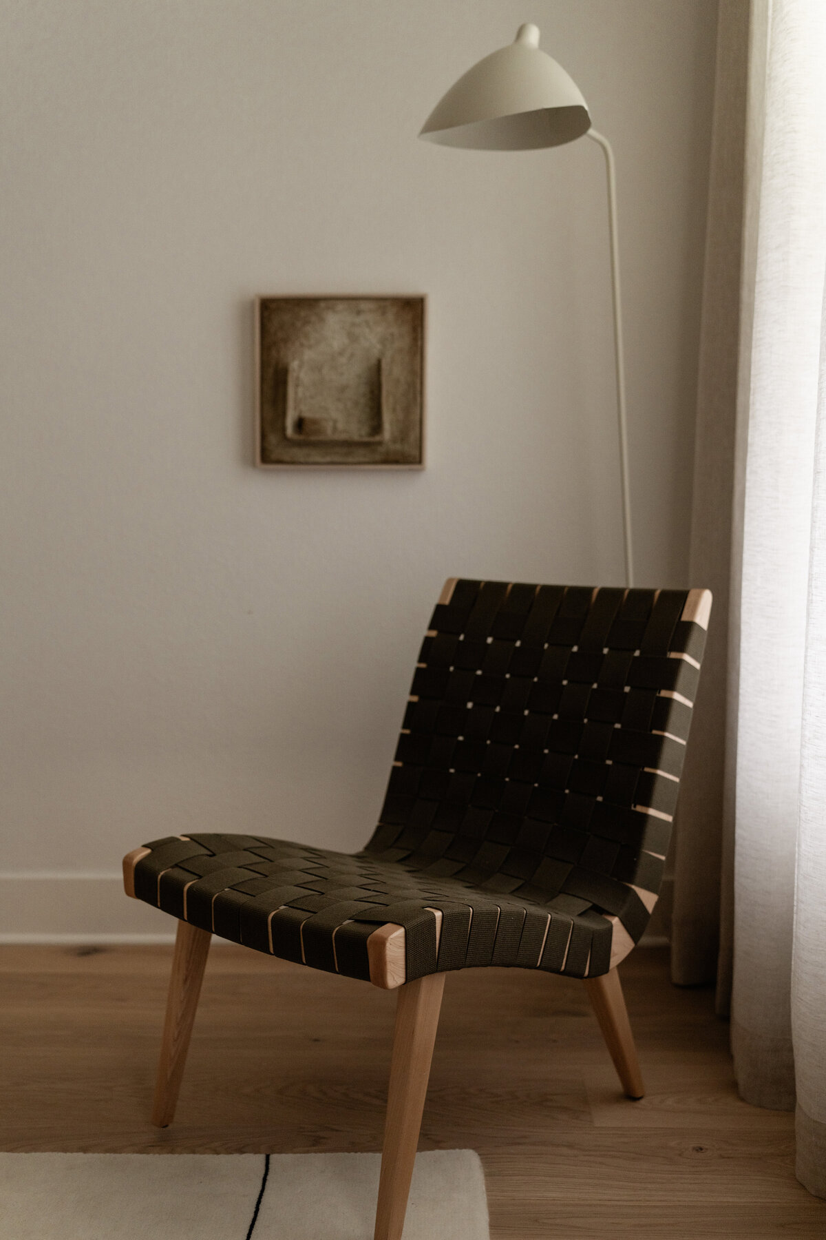 home-office-austin-green-accent-chair-mid-century-modern-plaster-art-scandinavian-interior-house-franc