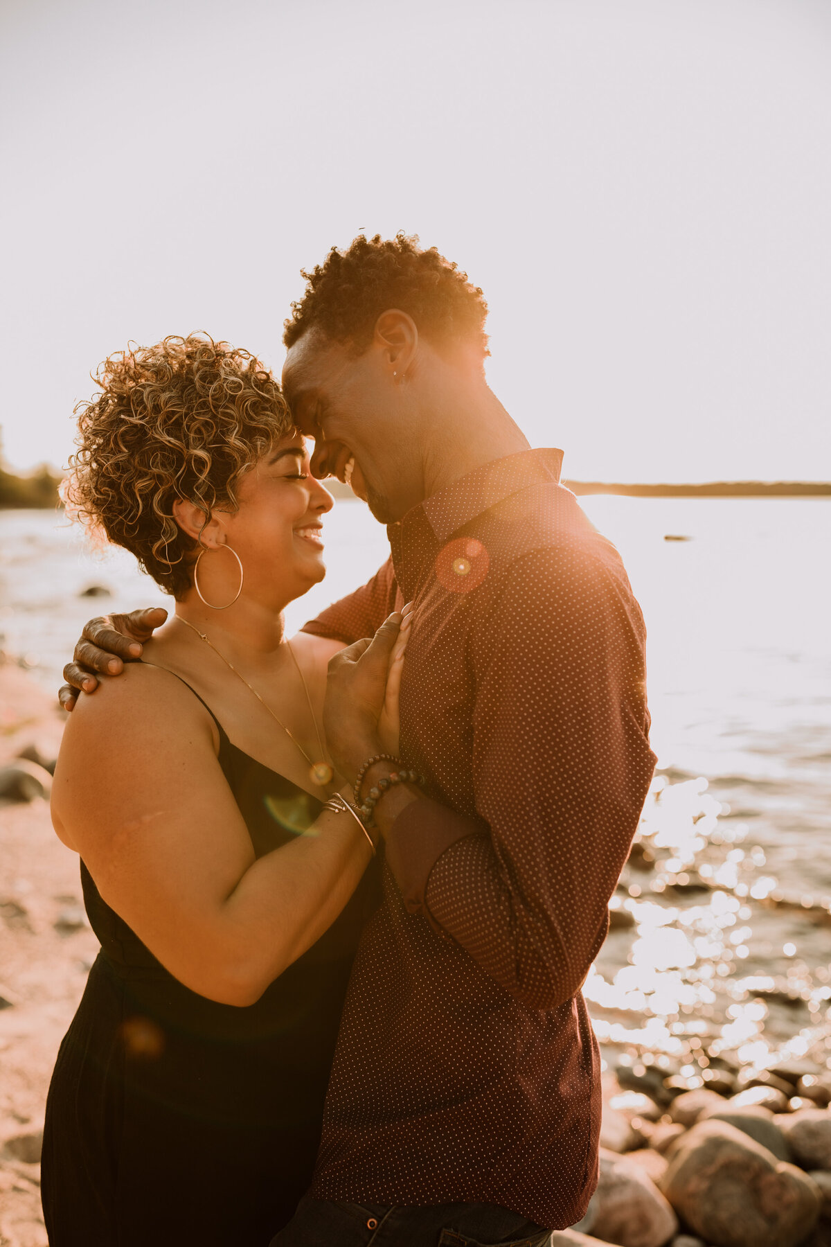 janine-cole-engagement-muskoka-beach-lake-6
