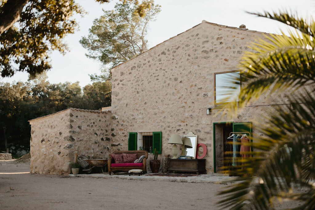 THE AWAKENING ° MIMI FIEDLER  ° THIRTY