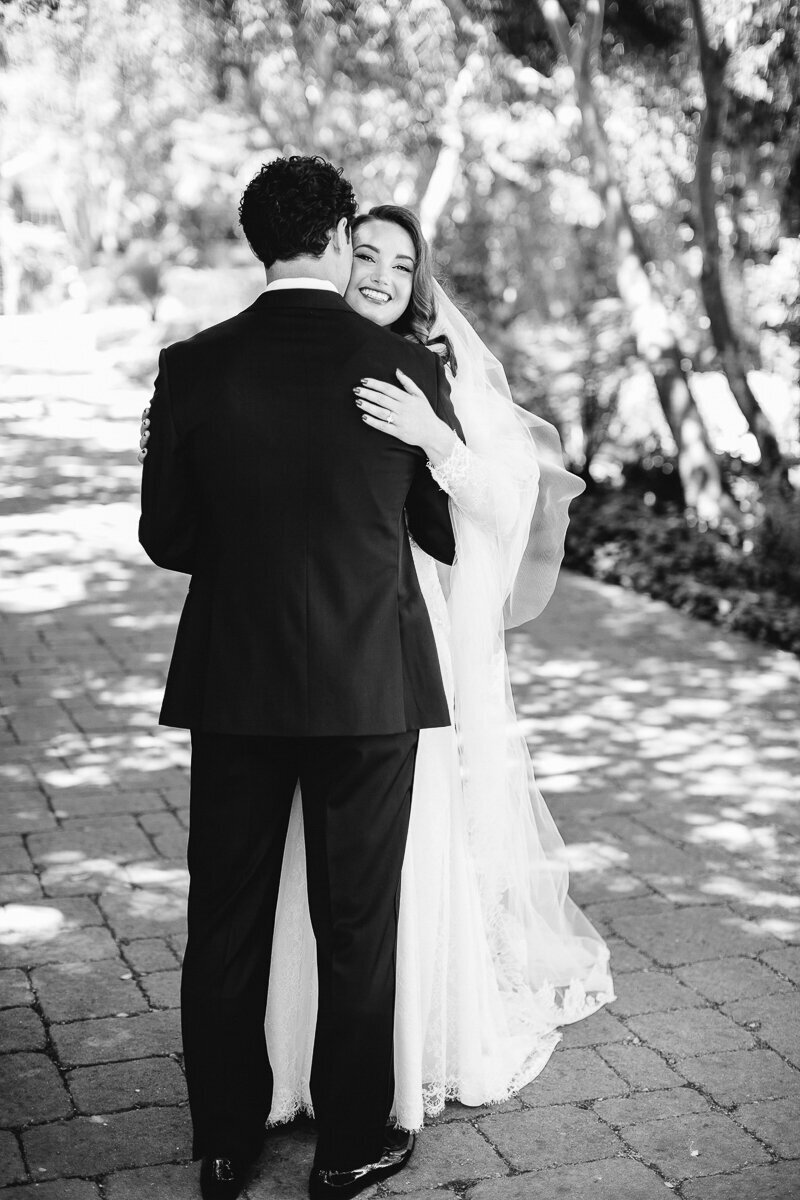 San-Ysidro-ranch-wedding-red-floral-inspiration-thedejaureguis-0047