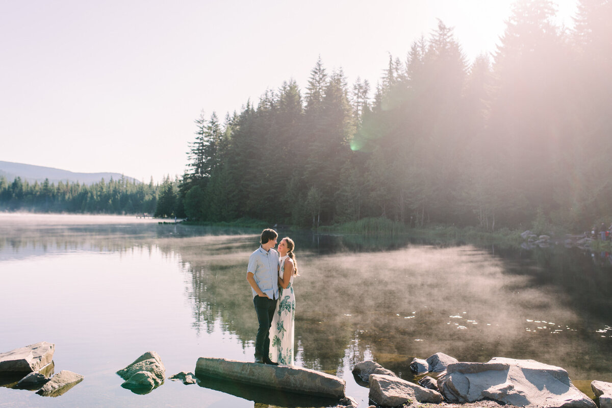 An Oregon engagement photo taken near Mount Hood