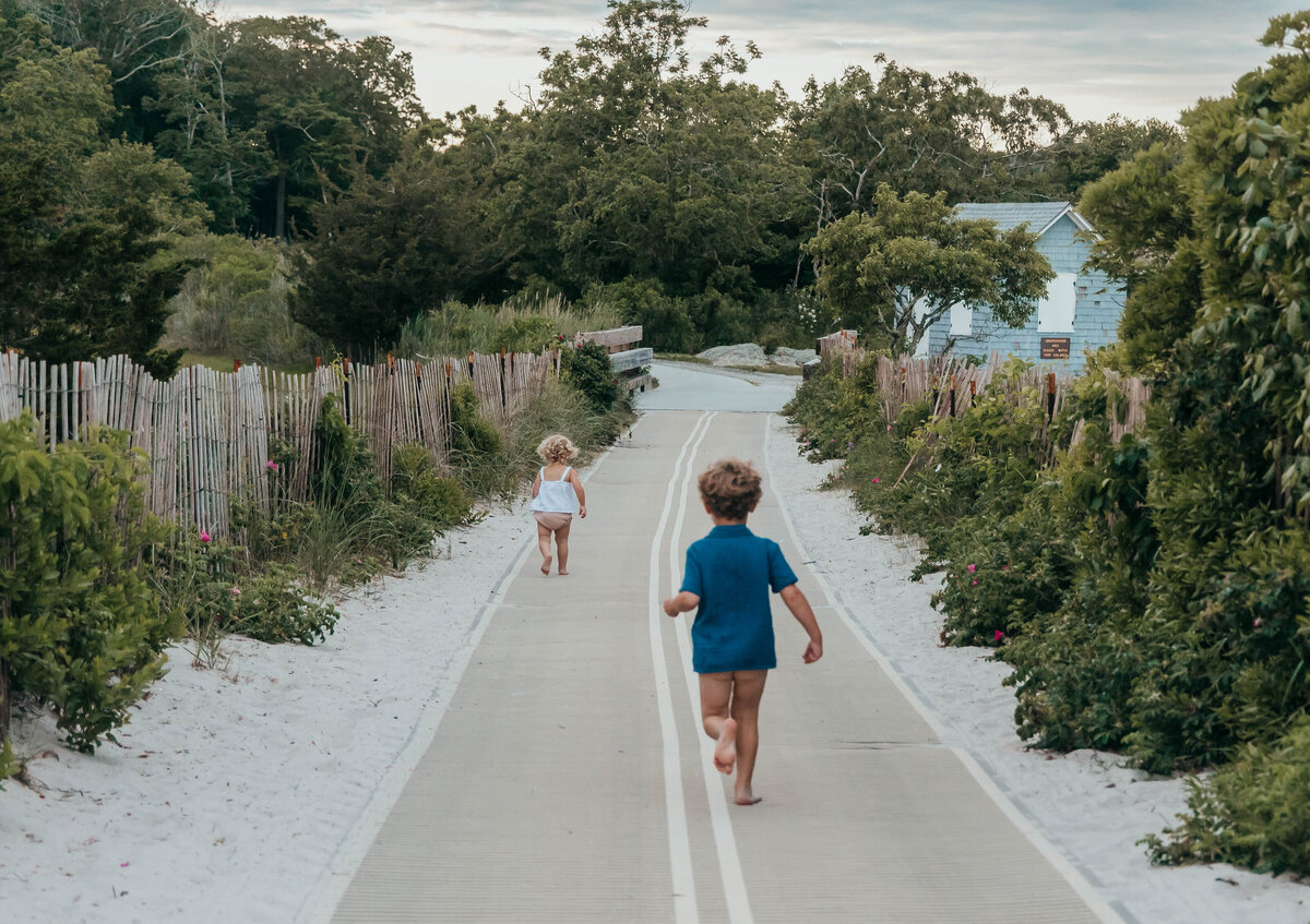 brother_sister_running.jpg