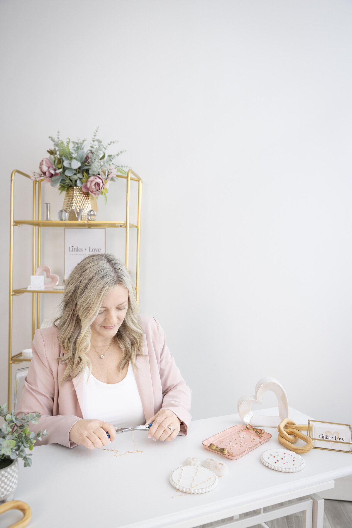 Links-and-love-cincinnati-personal-branding-Jennifer Blackburn-your-brand-compass-4763