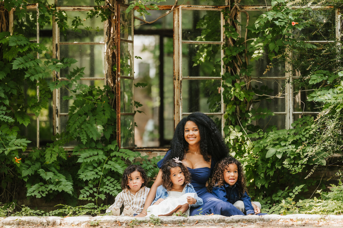 sekrit-theater-spring-family-pictures