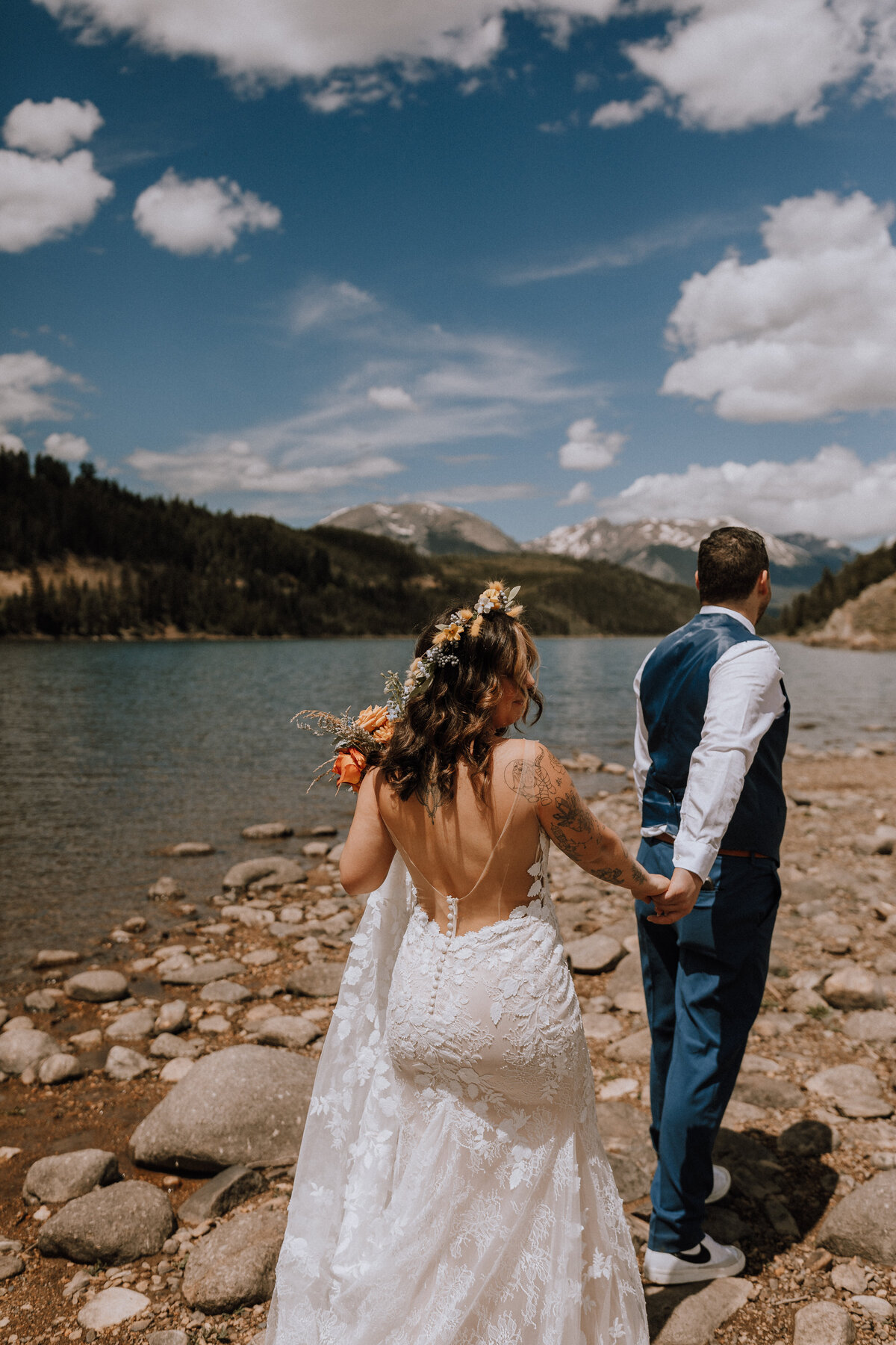 bride and groom eloping at sapphire point overlook