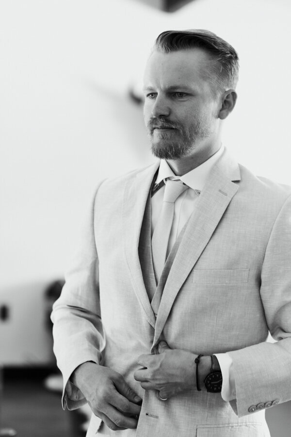 George Thomas Pictures - 2025 Portfolio - Las Vegas Elopement Photography-53