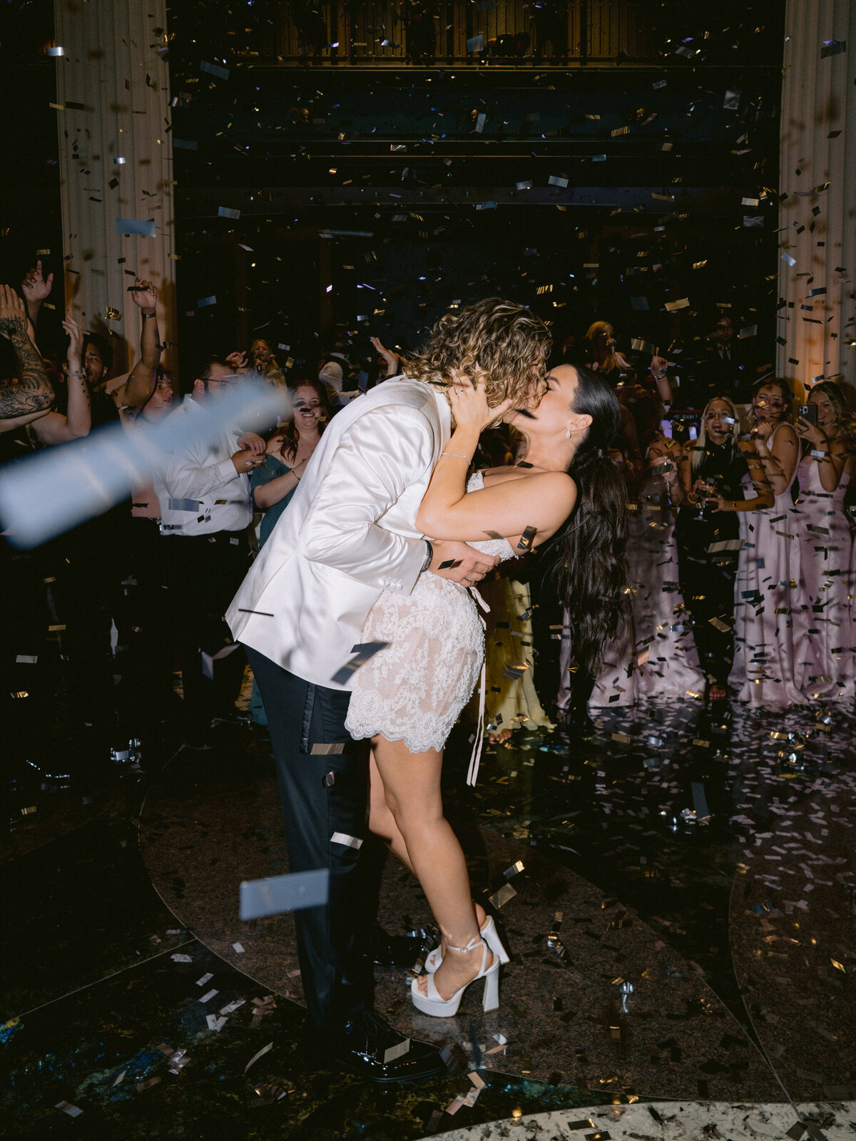 Best wedding exit ideas inspo inspiration confetti canons