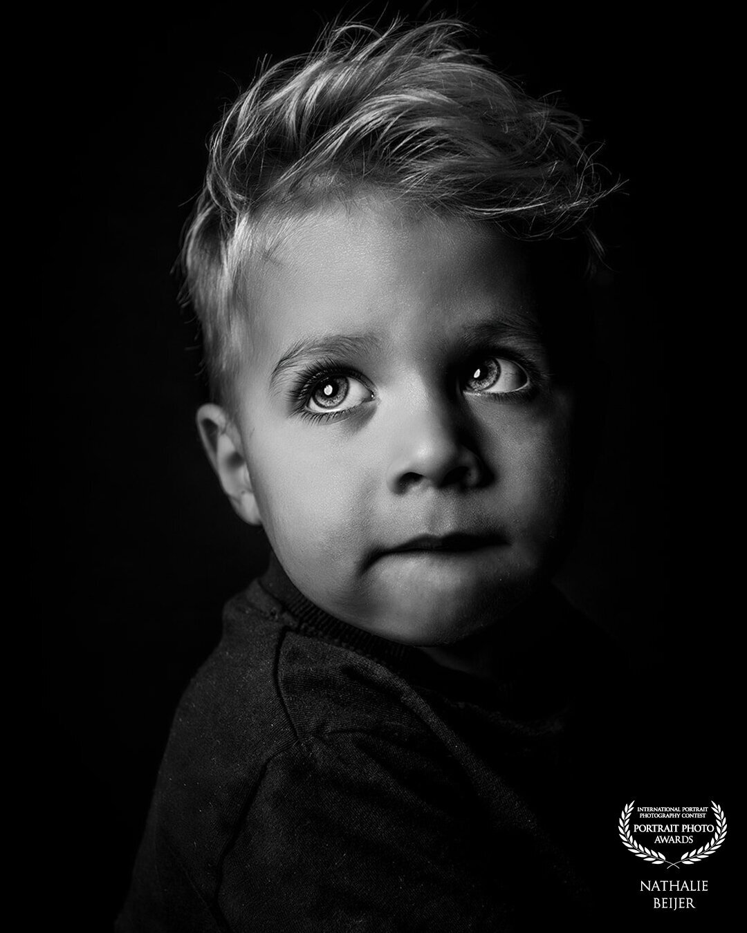 Prijswinnende portretfotografie door Nathalies Pictures uit Nissewaard – winnaar van de Portrait Awards met dit expressieve portret. (11)