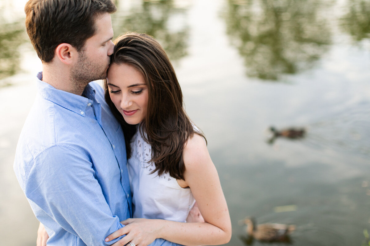 candid-boston-engagement-photographer-zev-fisher103