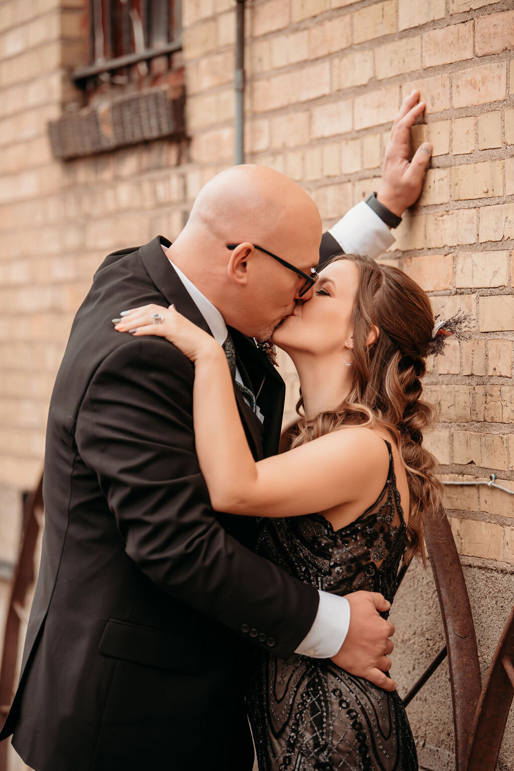 Vesper-and-Vow-Bemidji-Minnesota-wedding-and-elopement-photographer-coordinator-planner-dark-black-wedding-dress