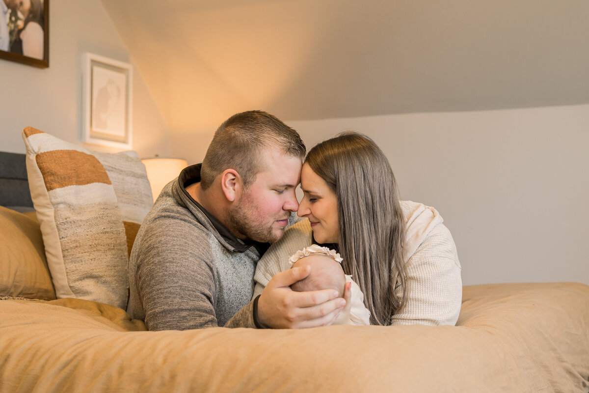 Newborn lifestyle family photo session in Osakis MN