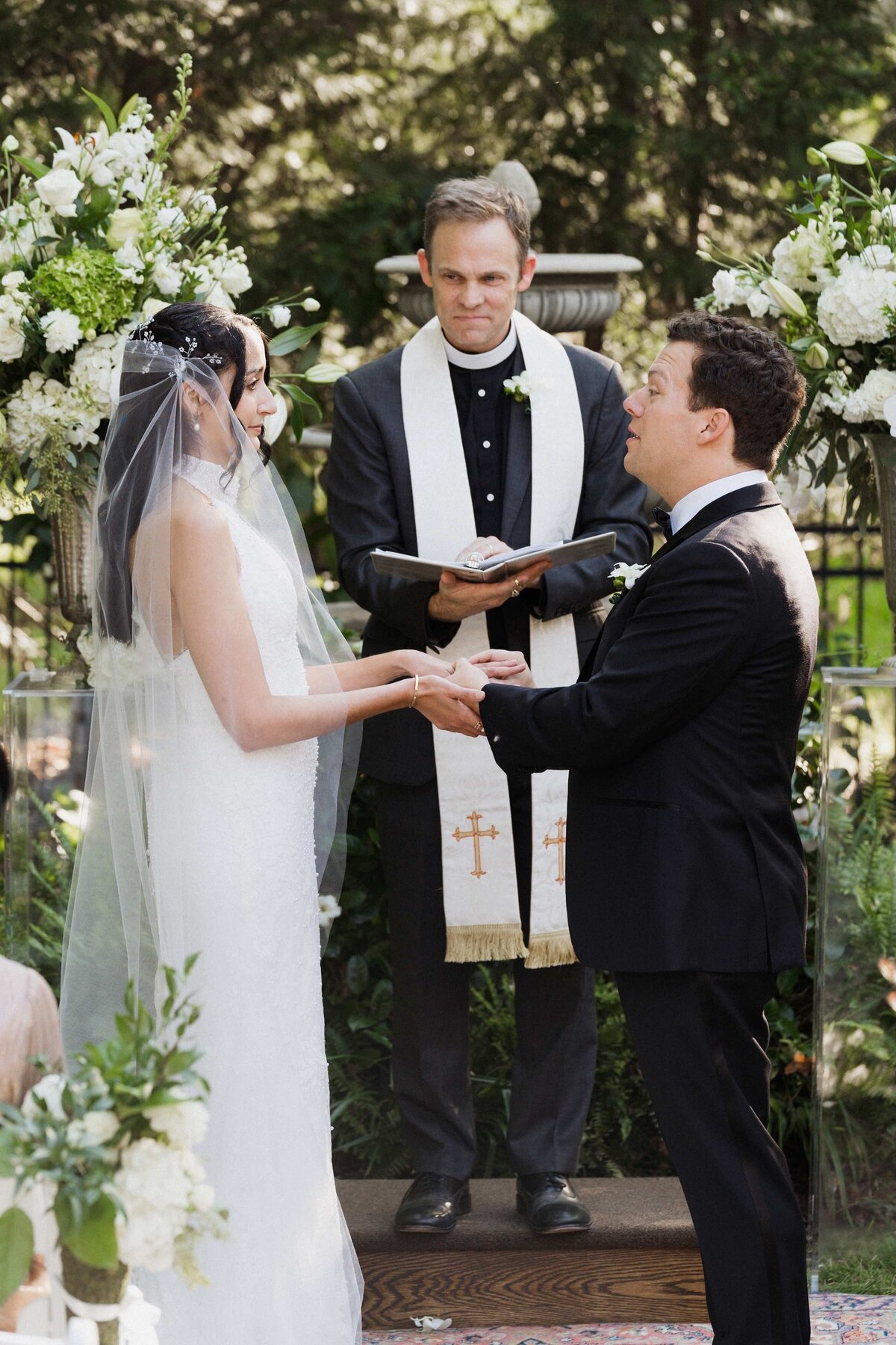 ThinSpaces_MattMyriamCeremony_CharlottePhotographer-67