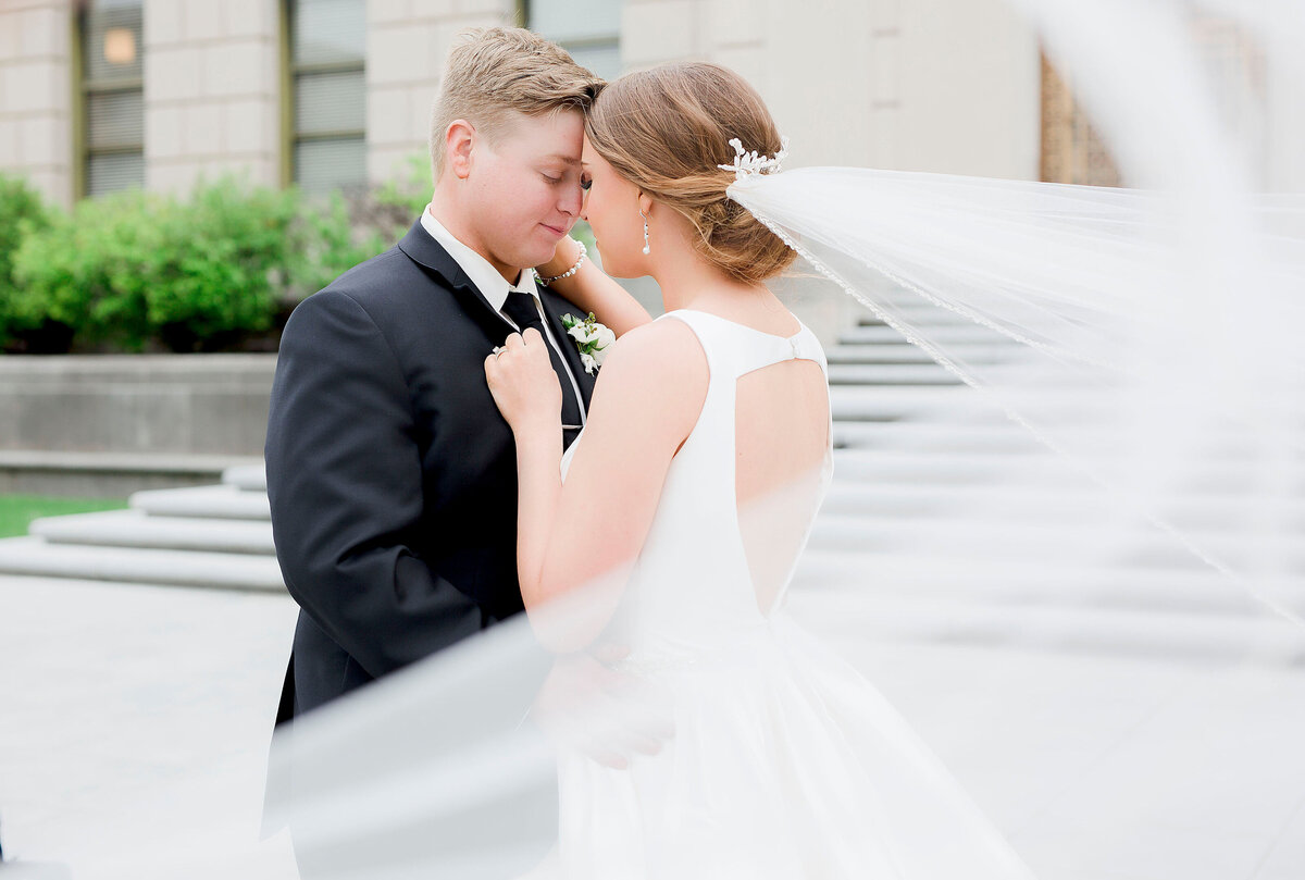 Timeless-Wedding-Photography-Indianapolis-Indiana