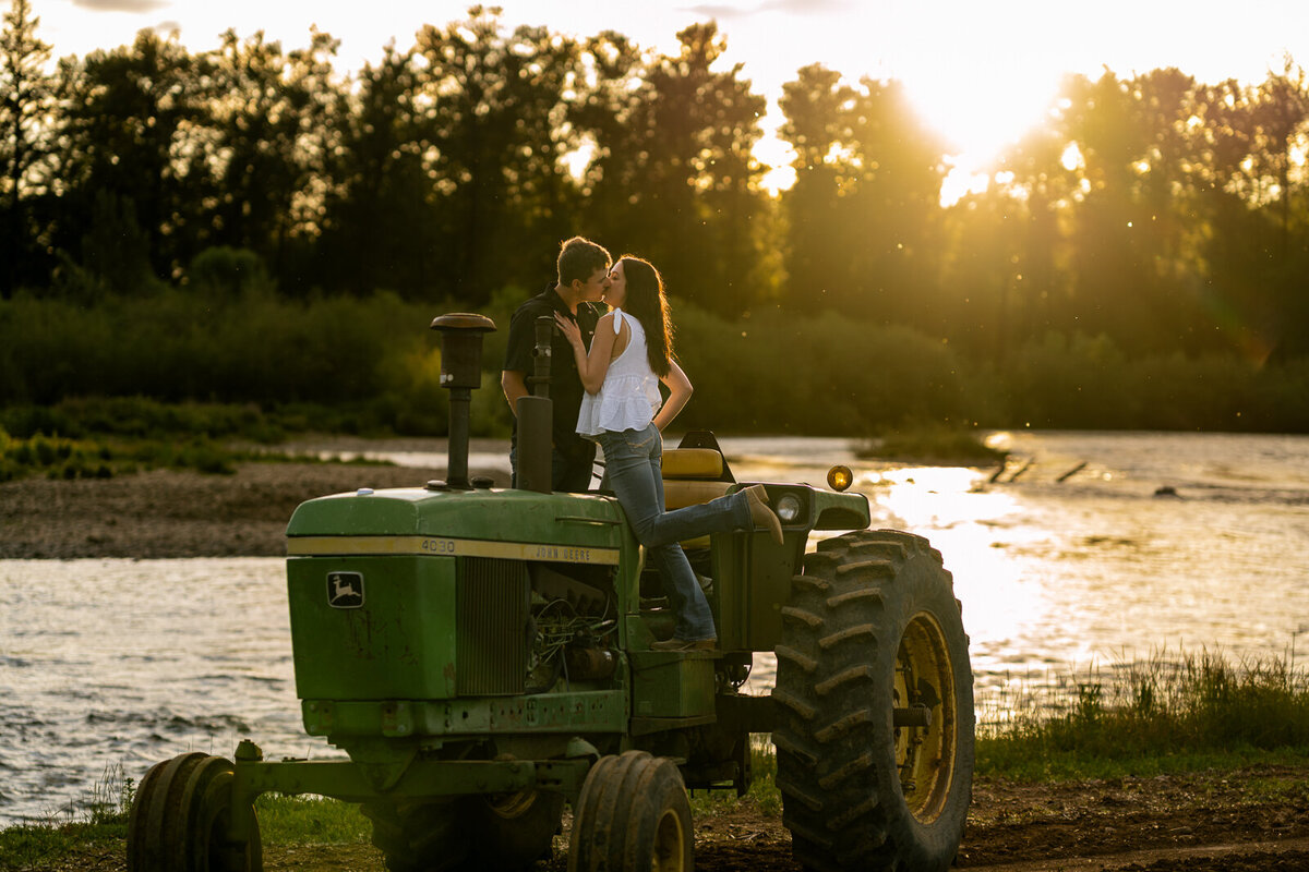 Salem-engagement-photographer-22