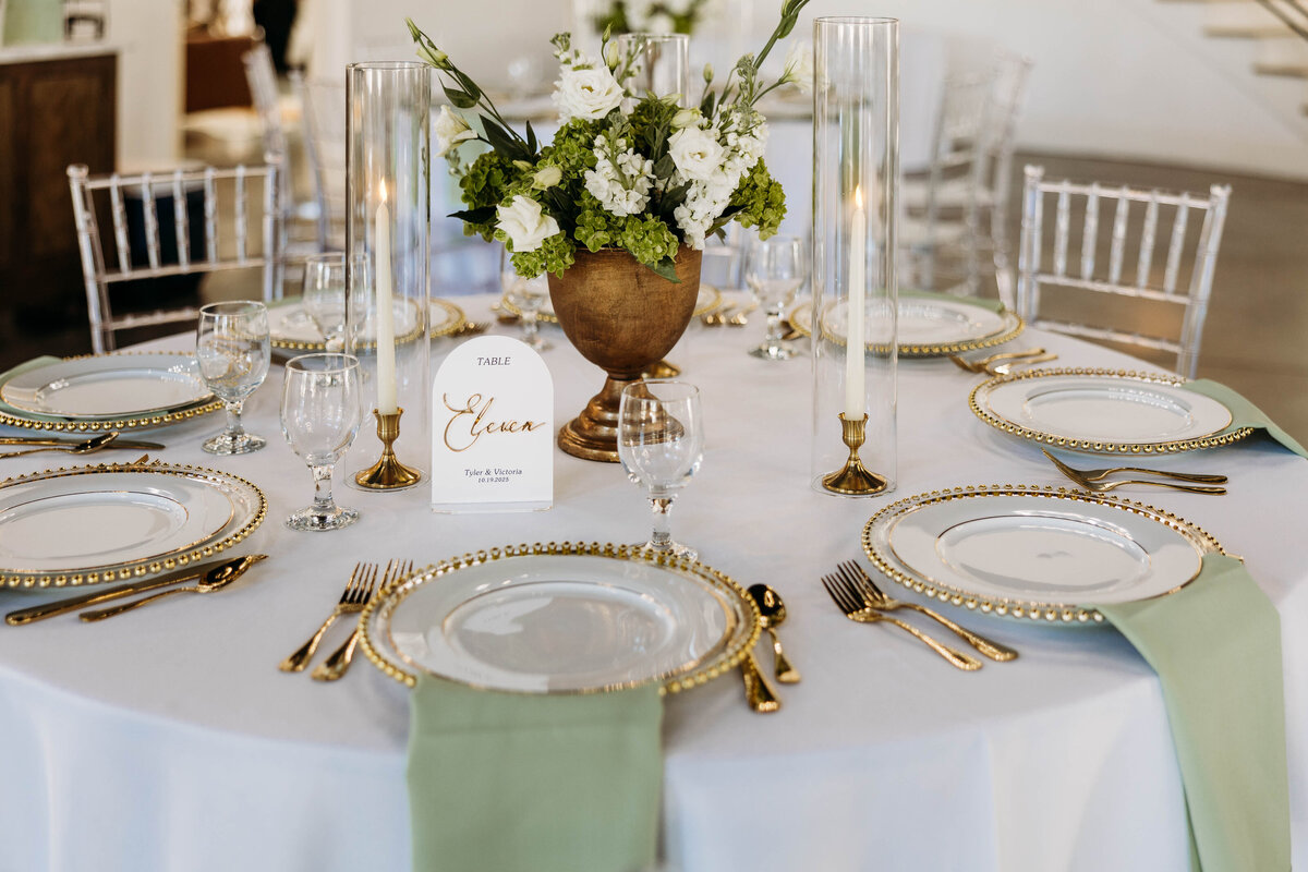 019_LegendAndLaceStudios_Tracy_Wedding_Preview