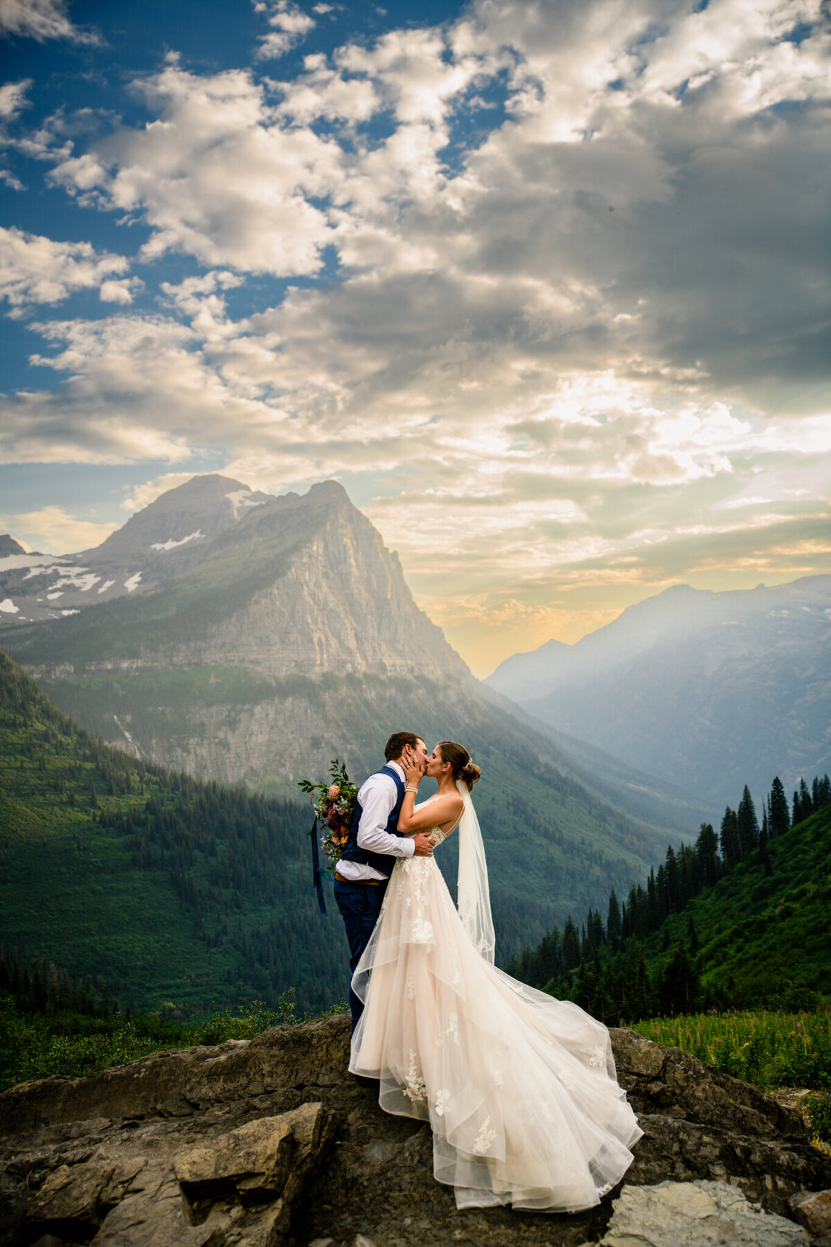 Glacier-park-elopement-montana-wedding-photographer-planning028